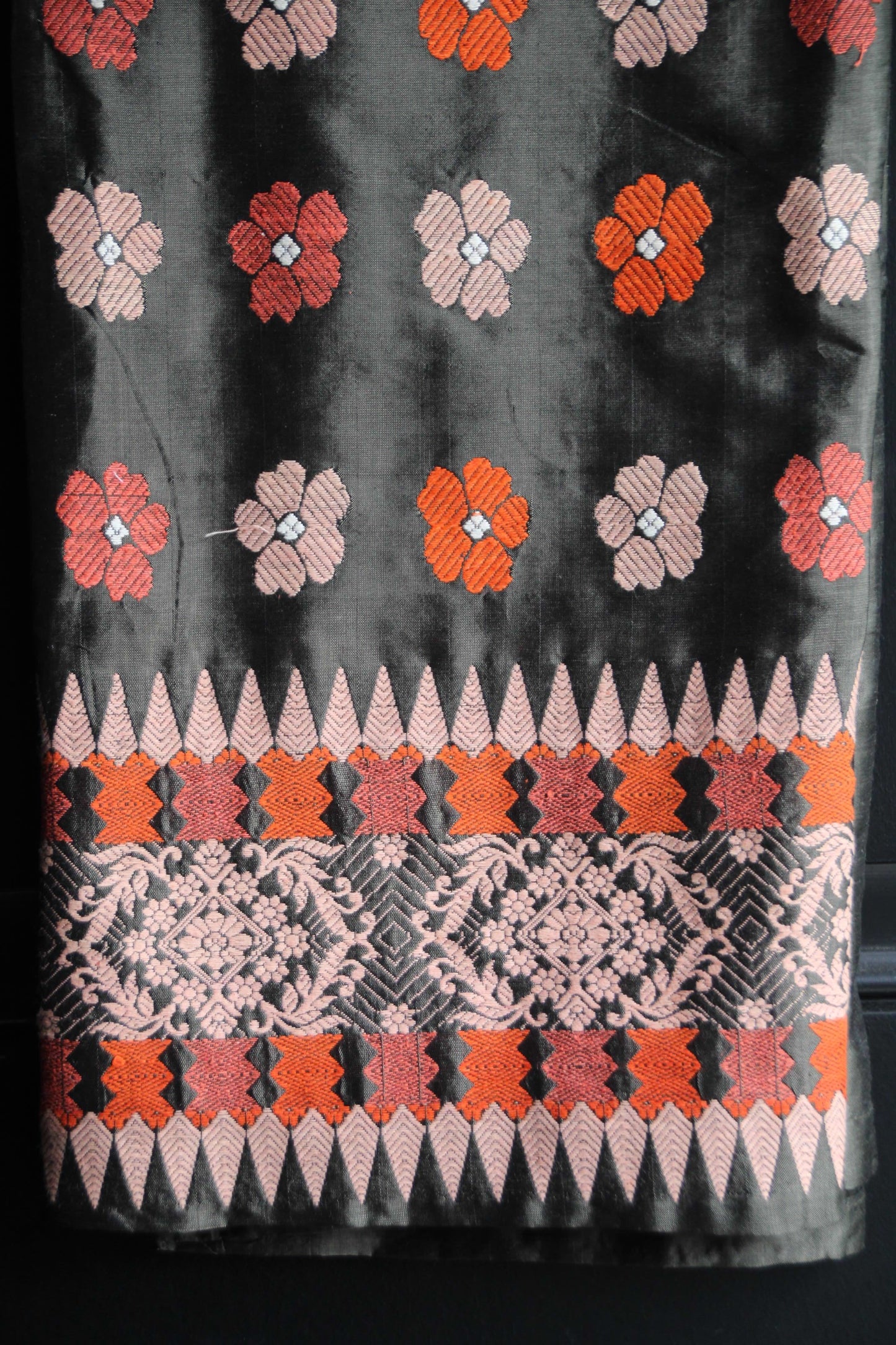 Dark grey pure Assam silk mekhela chadar