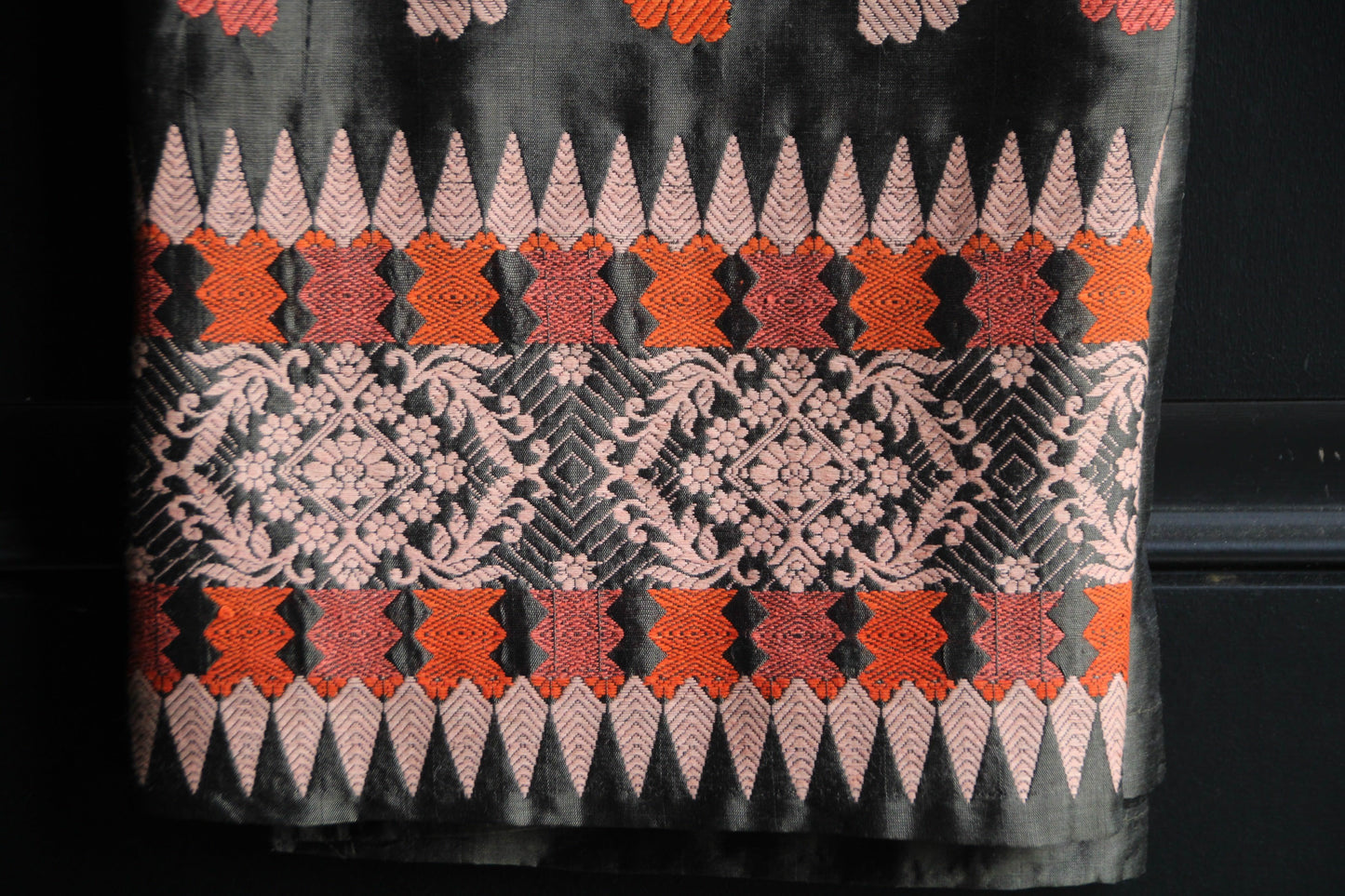 Dark grey pure Assam silk mekhela chadar
