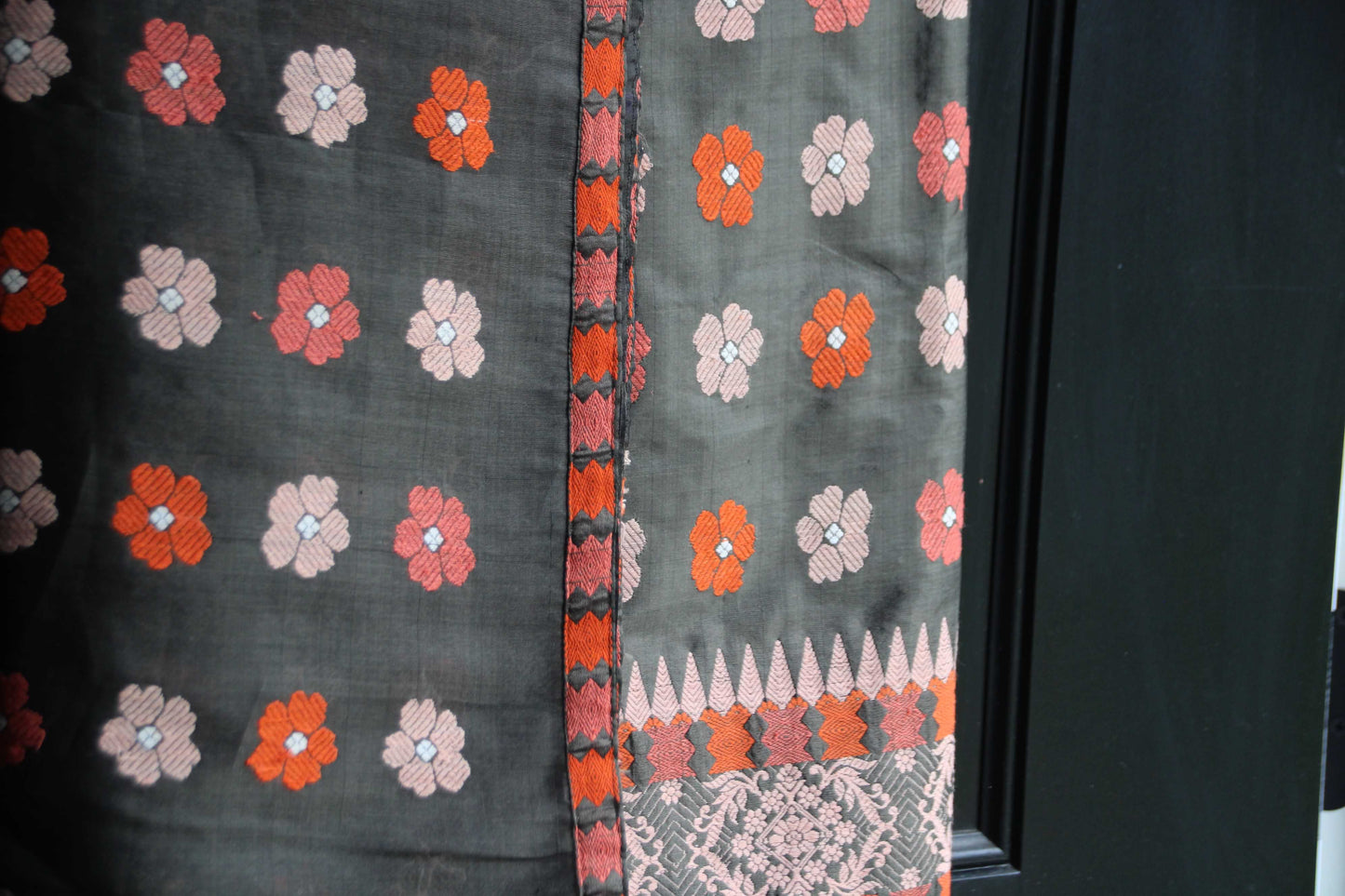 Dark grey pure Assam silk mekhela chadar