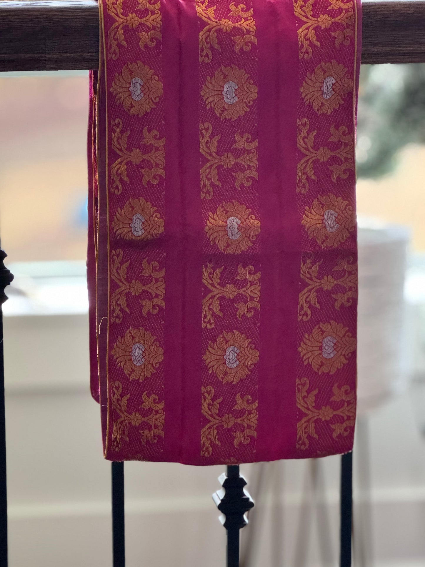 Peach Mulberry Silk Runner fits 6 to 8 Sitter dinning table